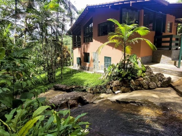Casa para Venda com 4 quartos, em Fortaleza com 196m²