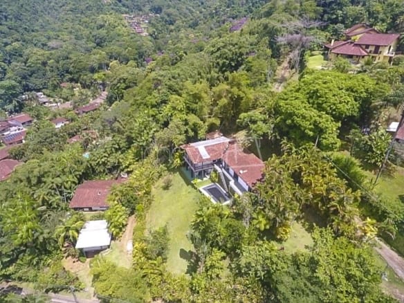Casa para Venda com 4 quartos, em Fortaleza com 250m²