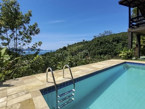 Casa para Venda com 4 quartos, em Fortaleza com 250m²