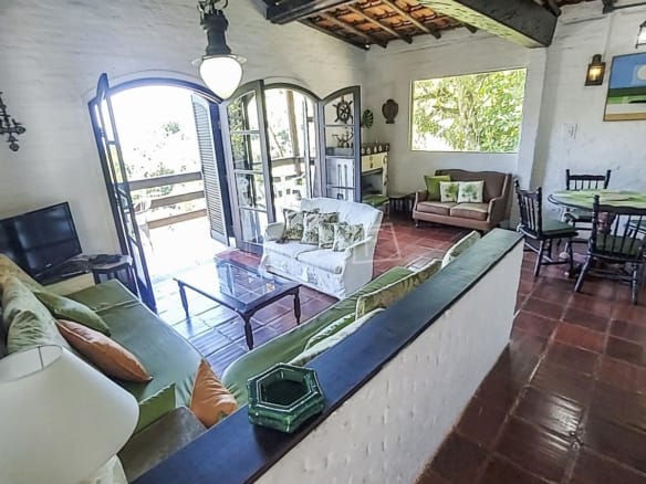Casa para Venda com 4 quartos, em Fortaleza com 250m²