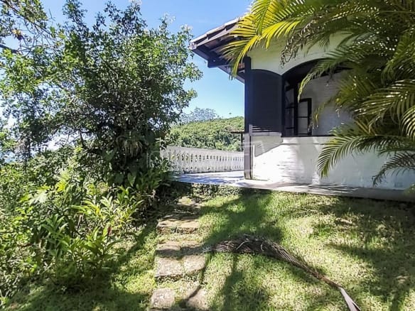 Casa para Venda com 4 quartos, em Fortaleza com 250m²
