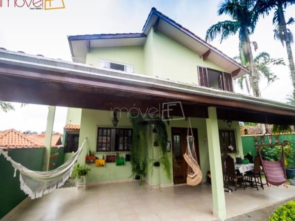 Casa para Venda com 5 quartos, em MASSAGUAÇU com 180m²