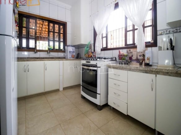 Casa para Venda com 5 quartos, em MASSAGUAÇU com 180m²