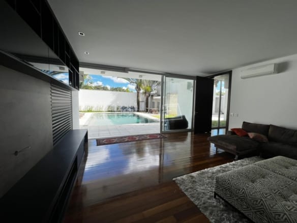 Casa para Venda com 5 quartos, em Jardim América com 601m²
