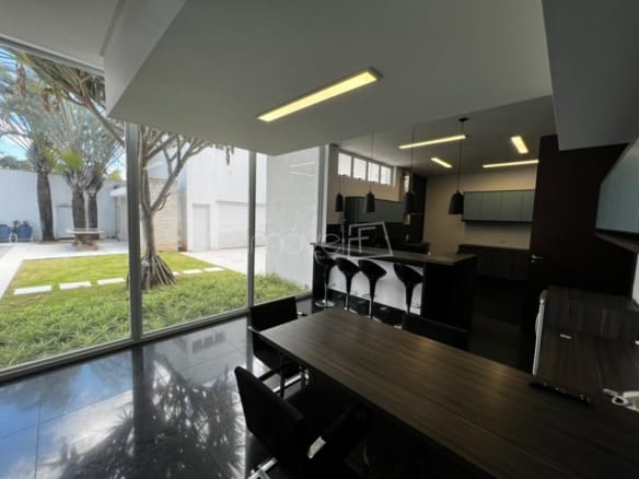 Casa para Venda com 5 quartos, em Jardim América com 601m²