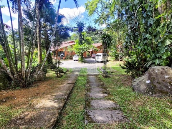 Sítio para Venda com 13 quartos, em Araribá com 3000m²