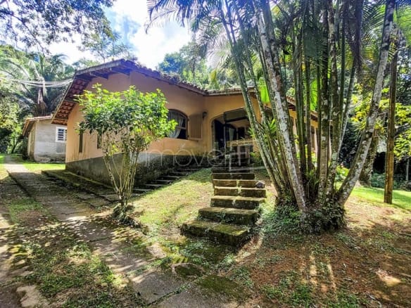 Sítio para Venda com 13 quartos, em Araribá com 3000m²