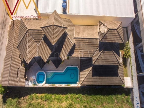 Ponto Comercial para Venda com 8 quartos, em Tabatinga com 560m²