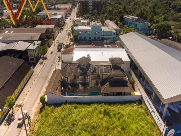 Ponto Comercial para Venda com 8 quartos, em Tabatinga com 560m²