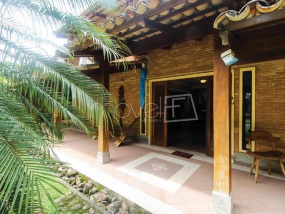 Casa de Condomínio para Venda com 4 quartos, em Cocanha, com 339,62m²