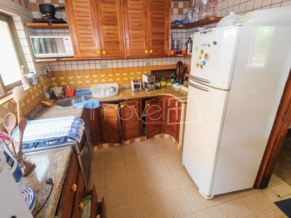 Casa de Condomínio para Venda com 4 quartos, em Cocanha, com 339,62m²