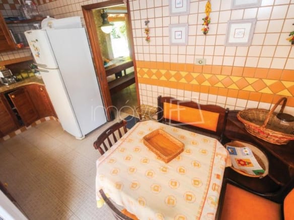 Casa de Condomínio para Venda com 4 quartos, em Cocanha, com 339,62m²