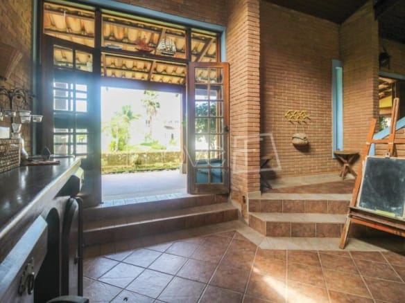 Casa de Condomínio para Venda com 4 quartos, em Cocanha, com 339,62m²