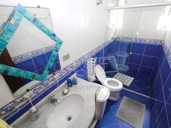 Casa de Condomínio para Venda com 4 quartos, em Cocanha, com 339,62m²