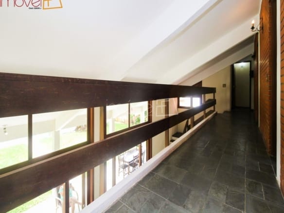 Casa de Condomínio para Venda com 4 quartos, em COCANHA com 300m²