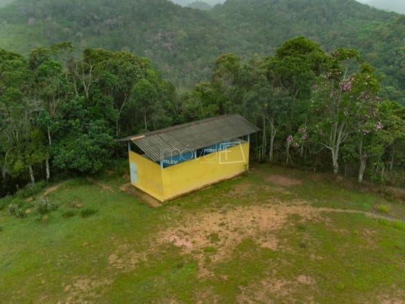 Sítio para Venda com 4 quartos, em Natividade da Serra com 271380m²