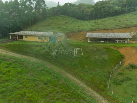 Sítio para Venda com 4 quartos, em Natividade da Serra com 271380m²