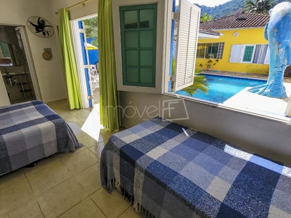Casa de Condomínio para Venda com 3 quartos, em Praia da Mococa com 380m²