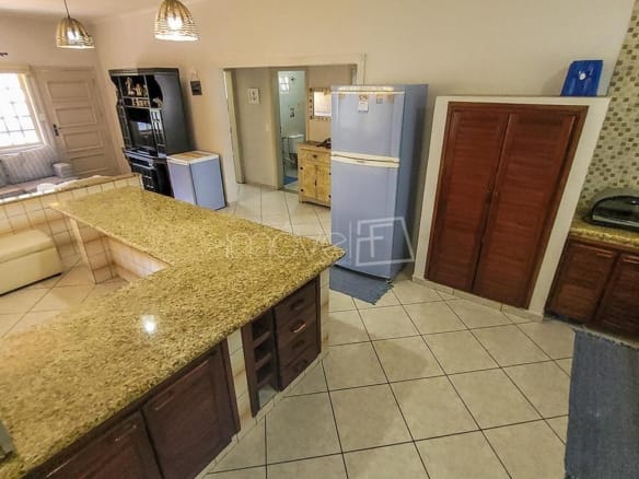 Casa de Condomínio para Venda com 3 quartos, em Praia da Mococa com 380m²