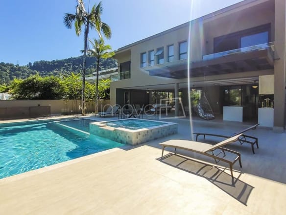 Casa no Condomínio Costa Verde Tabatinga com 8 quartos, na Praia de Tabatinga com 680m²