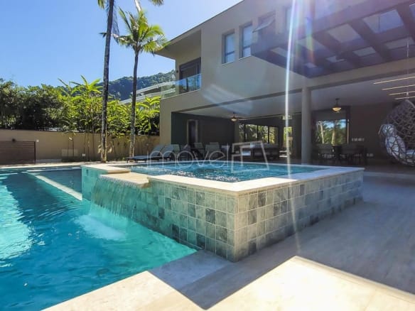 Casa no Condomínio Costa Verde Tabatinga com 8 quartos, na Praia de Tabatinga com 680m²