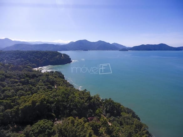 Terreno para Venda na Praia da Fortaleza com 5042m²