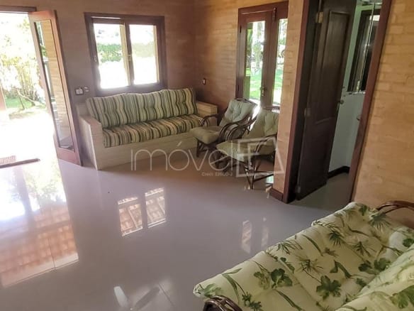 Casa à Venda em Ubatuba no Condomínio Recanto da Lagoinha  com 3 quartos e 292m²