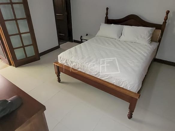 Casa à Venda em Ubatuba no Condomínio Recanto da Lagoinha  com 3 quartos e 292m²