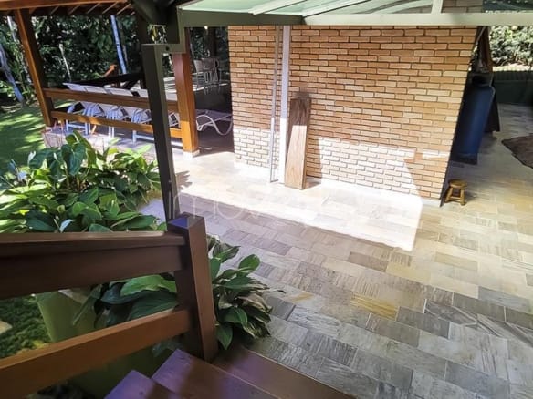 Casa à Venda em Ubatuba no Condomínio Recanto da Lagoinha  com 3 quartos e 292m²