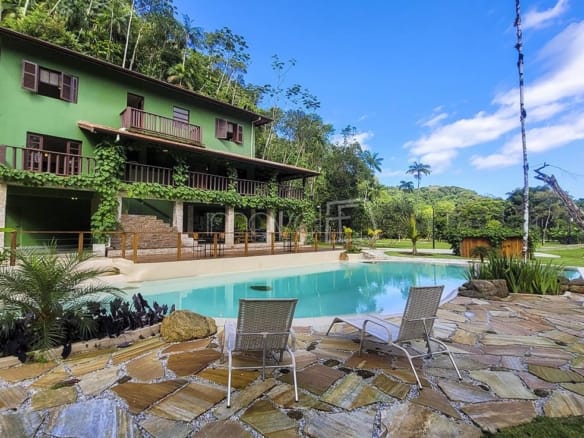 Casa para Venda com 3 quartos, em Ubatumirim com 350m²