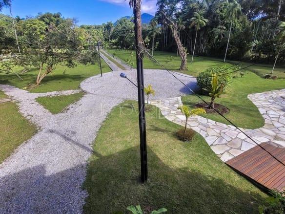 Casa para Venda com 3 quartos, em Ubatumirim com 350m²