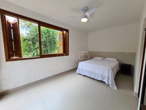 Casa para Venda com 4 quartos, em PRAIA DE ITAMAMBUCA com 273m²