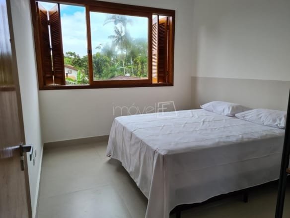 Casa para Venda com 4 quartos, em PRAIA DE ITAMAMBUCA com 273m²