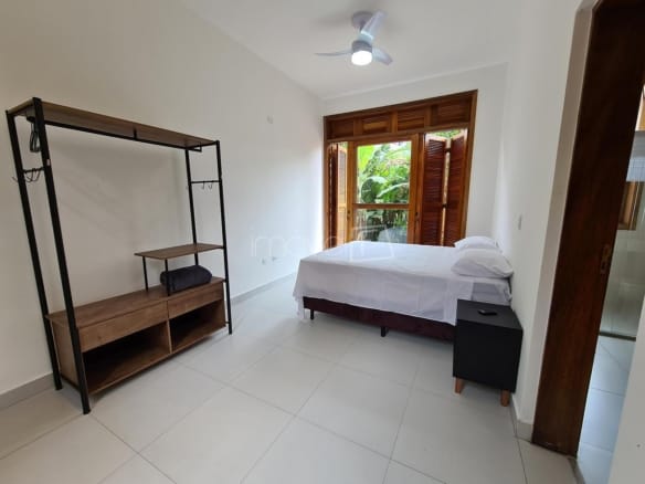 Casa para Venda com 4 quartos, em PRAIA DE ITAMAMBUCA com 273m²