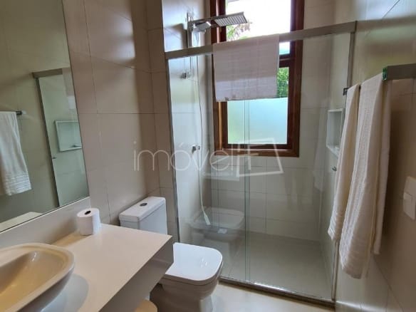 Casa para Venda com 4 quartos, em PRAIA DE ITAMAMBUCA com 273m²