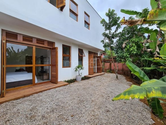 Casa para Venda com 4 quartos, em PRAIA DE ITAMAMBUCA com 273m²