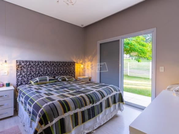 Casa de Condomínio para Venda com 3 quartos, em Terras de Santa Teresa com 313m²