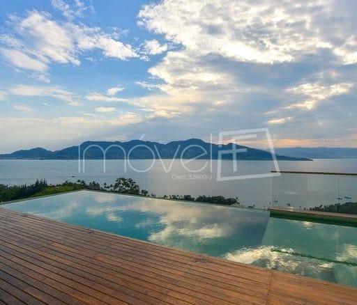 Casa no Condomínio Arrozal com 05 suítes, Siriúba em Ilhabela com 636m²