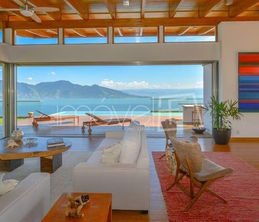 Casa no Condomínio Arrozal com 05 suítes, Siriúba em Ilhabela com 636m²