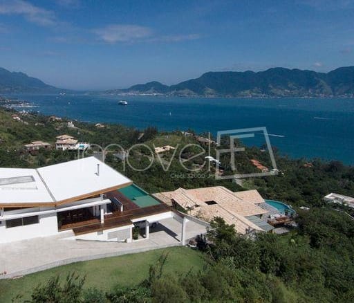 Casa no Condomínio Arrozal com 05 suítes, Siriúba em Ilhabela com 636m²