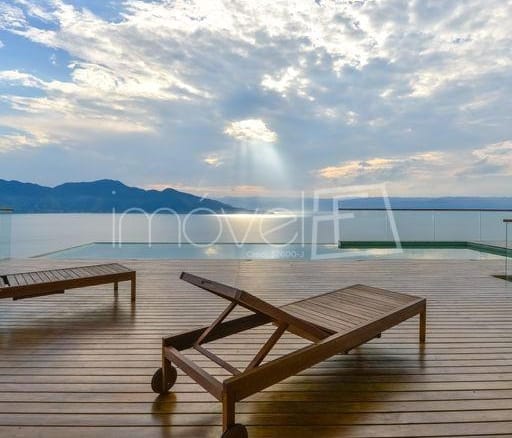 Casa no Condomínio Arrozal com 05 suítes, Siriúba em Ilhabela com 636m²