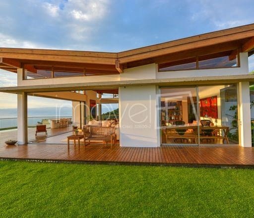Casa no Condomínio Arrozal com 05 suítes, Siriúba em Ilhabela com 636m²