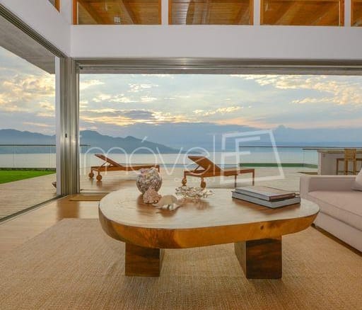 Casa no Condomínio Arrozal com 05 suítes, Siriúba em Ilhabela com 636m²