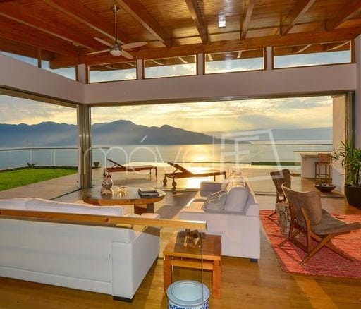 Casa no Condomínio Arrozal com 05 suítes, Siriúba em Ilhabela com 636m²