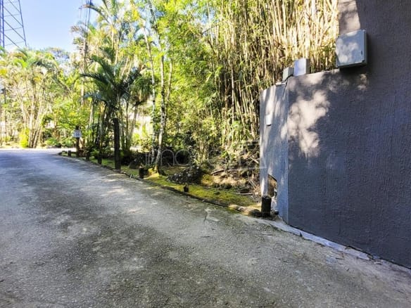 Casa de Condomínio para Venda com 4 quartos, em LAGOINHA com 205,04m²