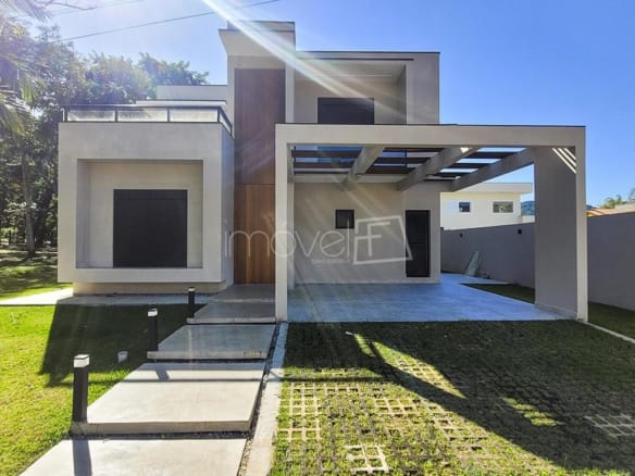 Casa de Condomínio para Venda com 4 quartos, em LAGOINHA com 205,04m²