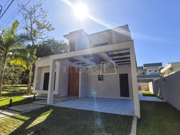 Casa de Condomínio para Venda com 4 quartos, em LAGOINHA com 205,04m²
