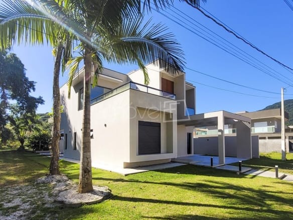 Casa de Condomínio para Venda com 4 quartos, em LAGOINHA com 205,04m²