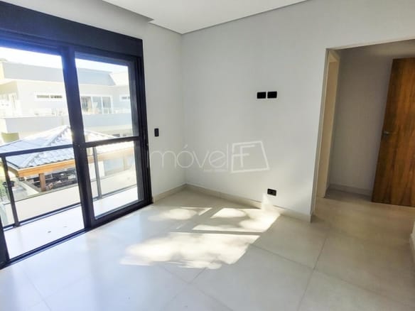 Casa de Condomínio para Venda com 4 quartos, em LAGOINHA com 205,04m²