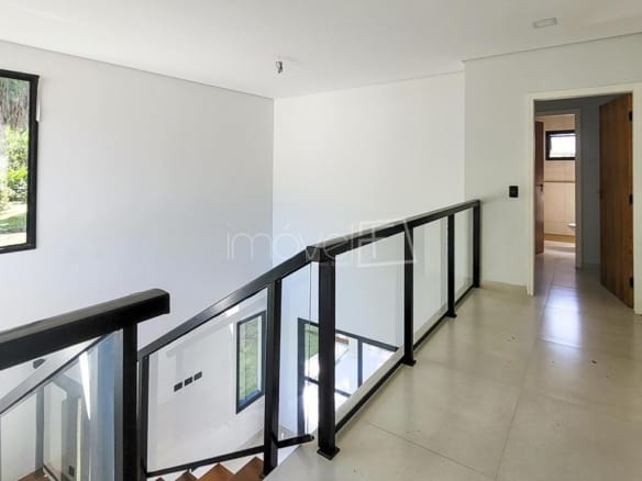 Casa de Condomínio para Venda com 4 quartos, em LAGOINHA com 205,04m²